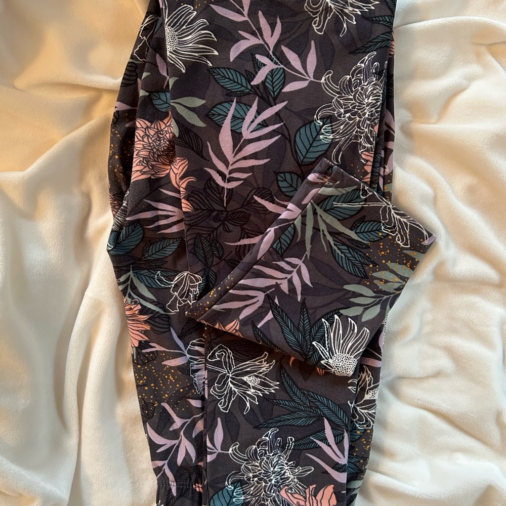 Floral Patterned Leggings